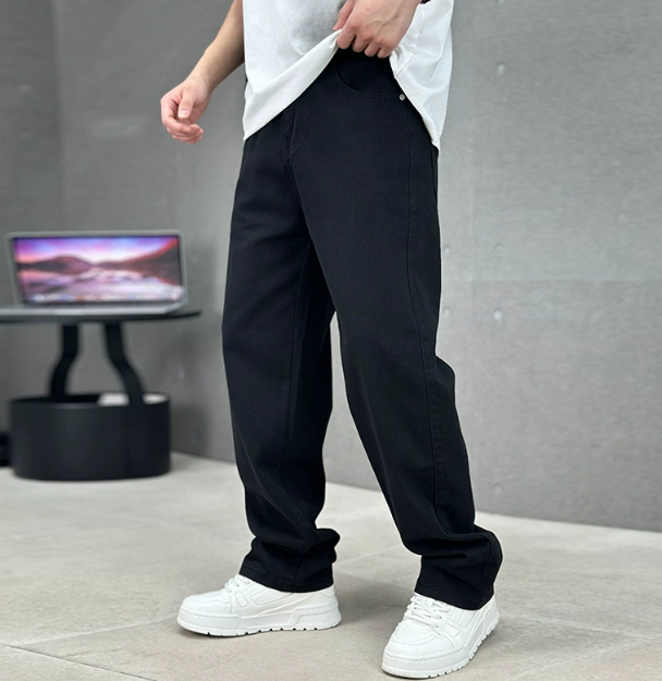 Loose Fit Straight Leg Jeans for men - Relaxed Fit - Image 3
