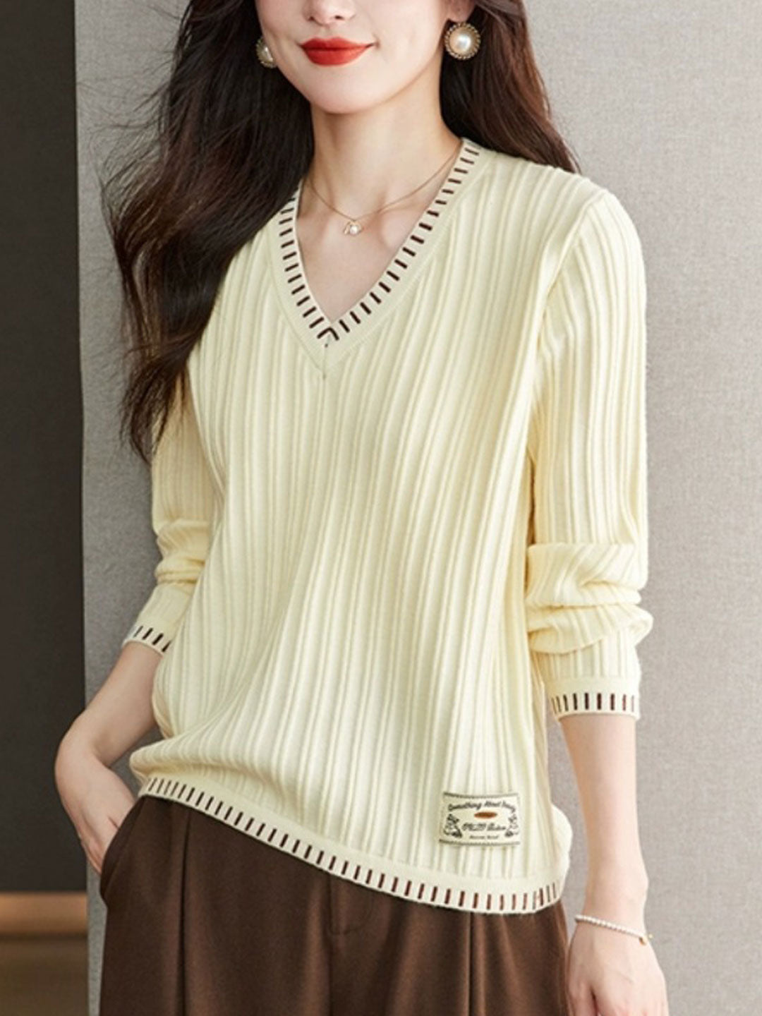 Ribbed V-Neck Sweater for Women - Crew Neck - Image 1