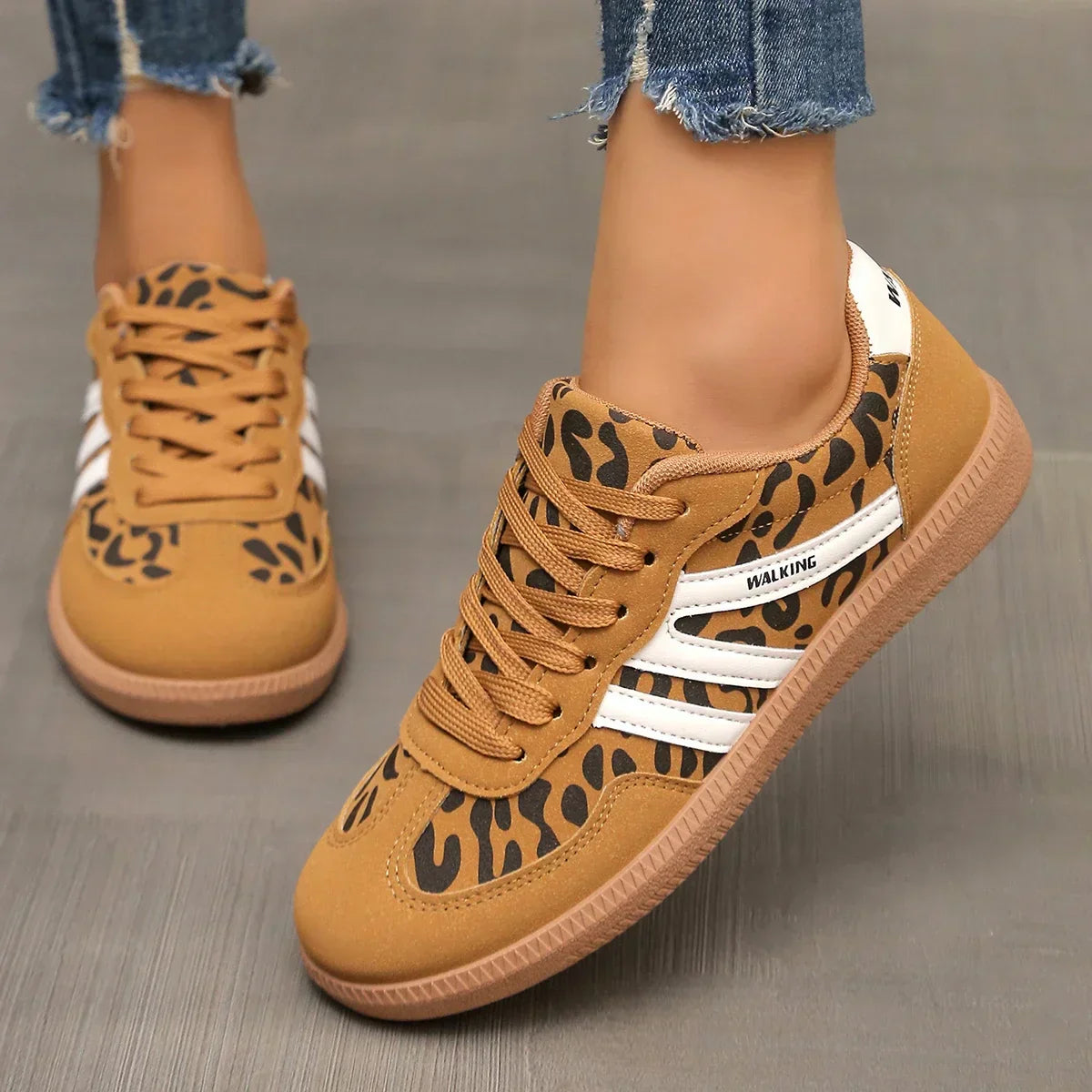 Sneakers Athletic Shoes for Women - Striped - Image 1