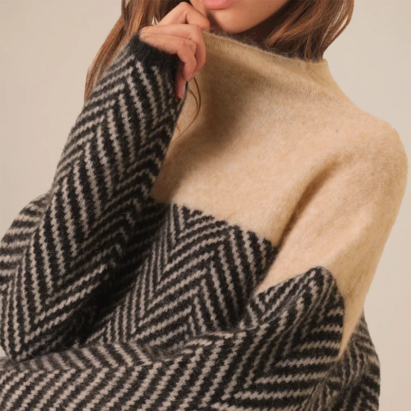 Turtleneck Color Block Sweater for Women - Long Sleeve - Image 7